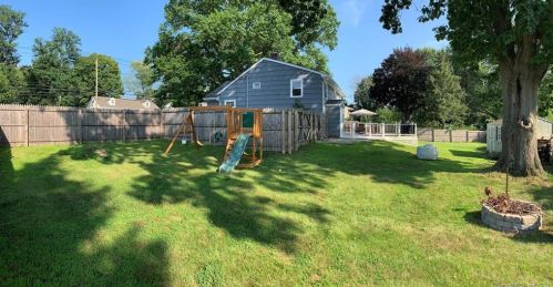 55 Pond Point Ave, Milford, CT 06460-6748