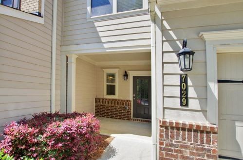 7029 Kingswood Run Dr, Atlanta, GA 30340-1865
