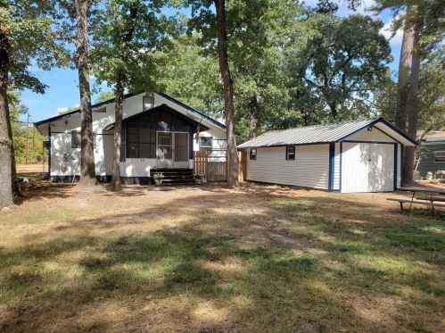 13 Pine Wood Dr, Huntsville, TX 77320-0269