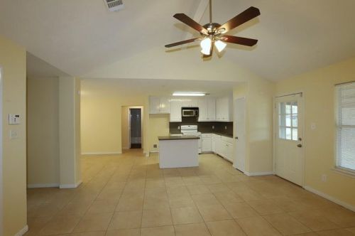 16309 Many Trees Ln, Conroe TX  77302-5497 exterior