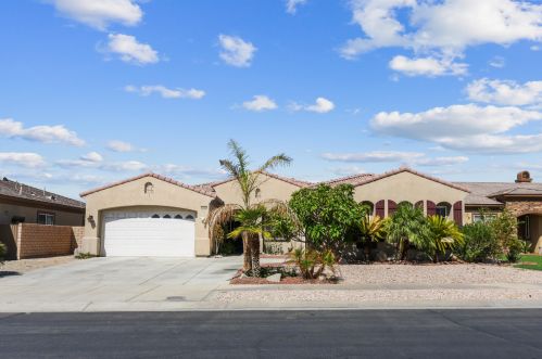 43425 Sentiero Dr, Indio, CA 92203-2936