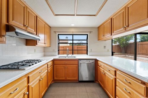 1075 Paseo La Cresta, Chula Vista CA  91910-6731 exterior