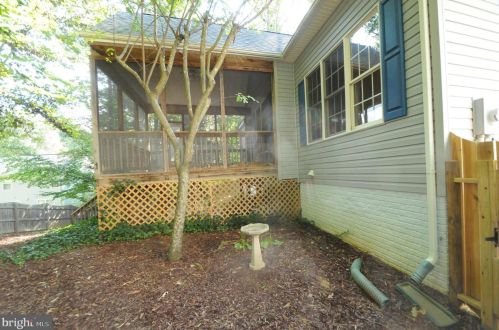 4 Trey Ct, Fredericksburg, VA 22405-2887