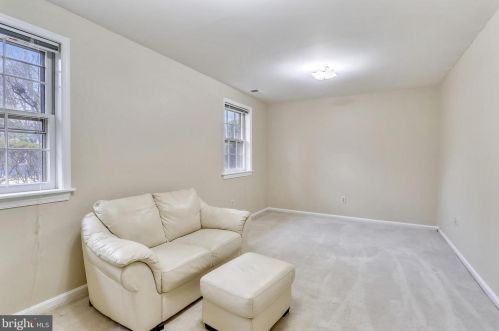 800 Rosemere Ave, Silver Spring MD 20904-3020 exterior