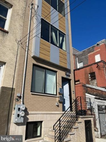 1856 4th St, Philadelphia PA 19122-2202 exterior