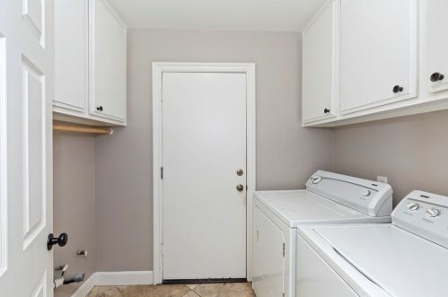 17368 Owl Tree Rd, Riverside CA  92504-9529 exterior