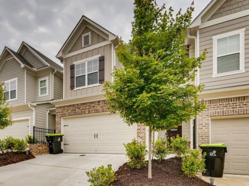 5486 Cascade Rdg, Atlanta, GA 30336-4400