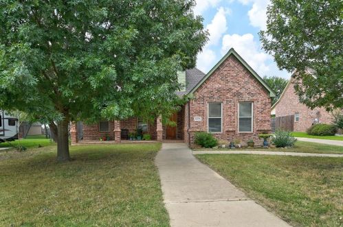 6609 Simmons Rd, Fort Worth, TX 76182-4267