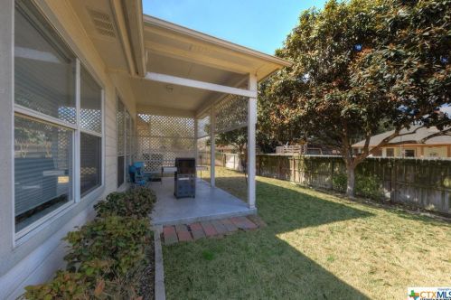 115 Parkridge Cir, Seguin TX 78155-7157 exterior