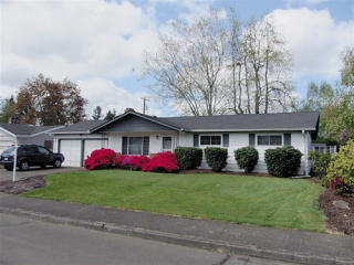 663 45th Pl, Salem, OR 97301-4907
