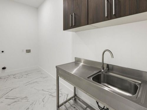 2374 Logan Cir, Atlanta GA  30318-2855 exterior