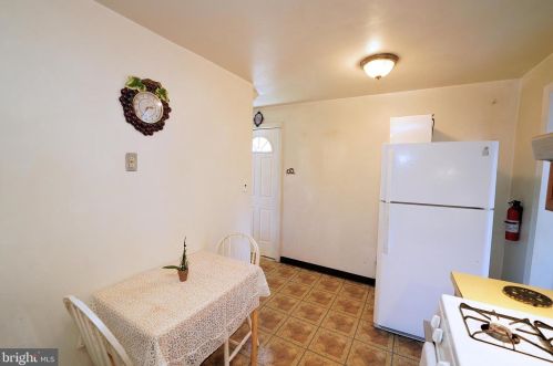 117 Jeremiah Ave, Trenton NJ 08610-6537 exterior