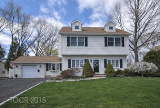 21 Cathy Ln, Waldwick, NJ 07463-1203