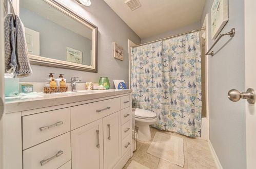 1305 Deville Cir, Garland TX 75043-1851 exterior