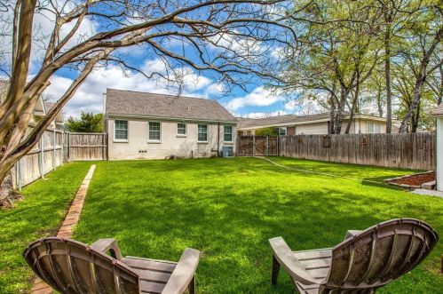 4333 Locke Ave, Fort Worth TX  76107-5410 exterior