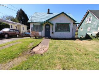 865 Dean St, Coquille, OR 97423-1348