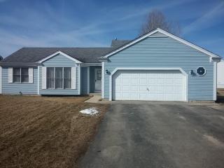 954 Cottonwood Ln, Coral, IL 60152-3614