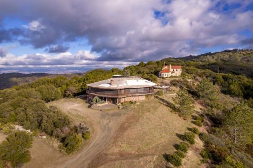 16360 Soda Springs Rd, Los Gatos, CA 95033-8668