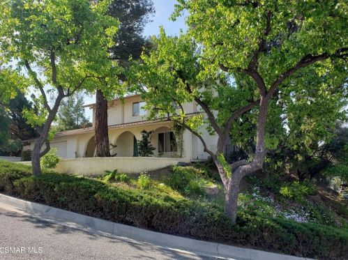 5524 Old Salt Ln, Calabasas, CA 91301-1941