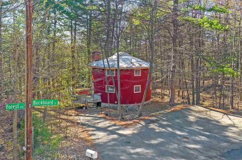 36 Forest Ave, Laconia, NH 03249-6731