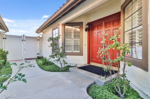 780 Wind Willow Way, Simi Valley, CA 93065-6669