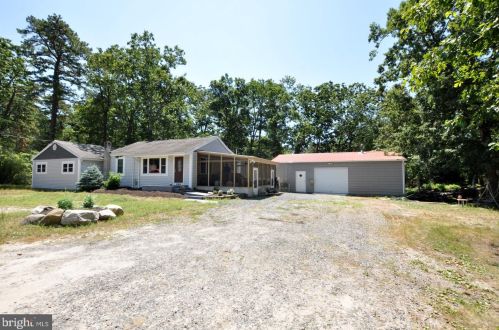 446 Beech Ave, Browns Mills, NJ 08015-1503