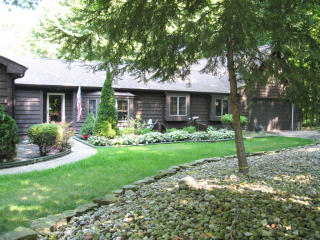6175 Grandridge Pointe Dr, Concord Township, OH 44077-9767