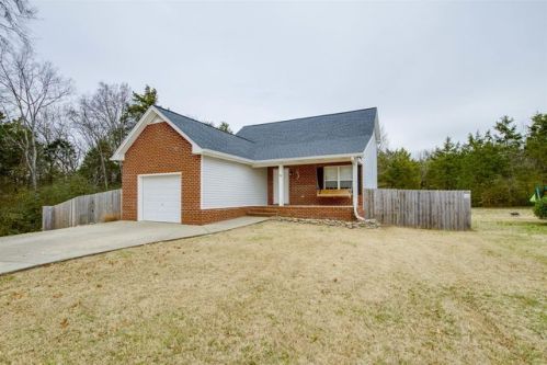 331 June Dr, Lebanon, TN 37087-5151
