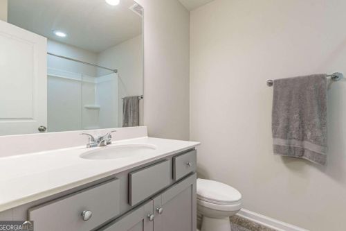 3128 Meadowstone Ln, Atlanta GA  30331-2939 exterior