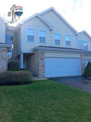 176 Merriford Ln, Keeneyville, IL 60172-4018