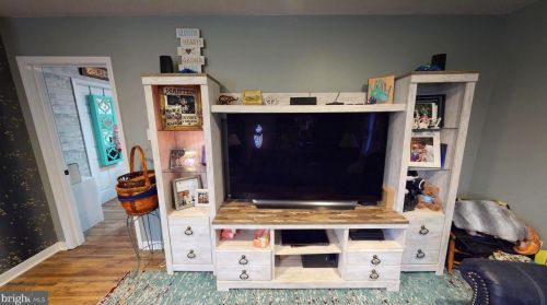 3332 Mountain Rd, Wardensville WV 26851-8279 exterior