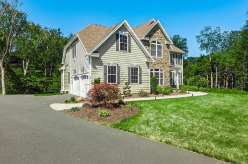 204 Steeplechase Dr, Southington, CT 06489-4041