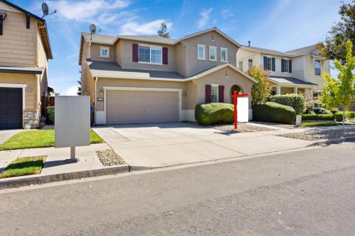 4106 Sage Way, Turlock, CA 95382-7381