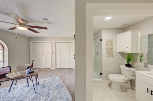 2029 Pond Shore Dr, Angleton TX 77515-7483 exterior