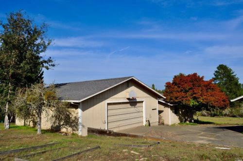 1343 Ferguson Rd, Sebastopol, CA 95472-9642