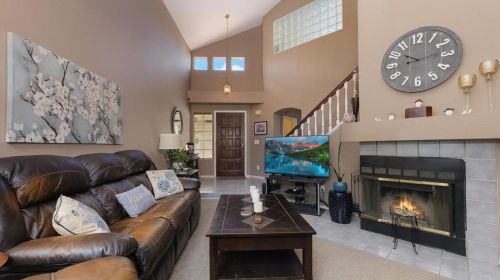 1842 Avenida Segovia, Oceanside, CA 92056-6234