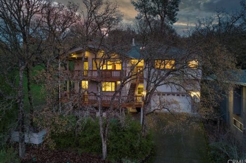 19232 Shore Ct, Middletown, CA 95467-8617