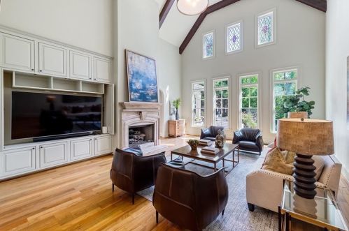 4737 Dudley Ln, Atlanta GA  30327-3306 exterior