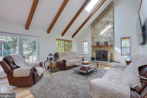 131 Bentley Ln, Lancaster PA  17603-6203 exterior