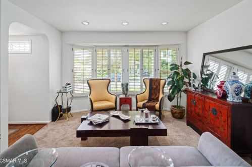 16823 Halper St, Van Nuys, CA 91436-1007