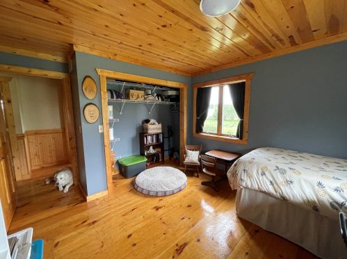 409 Swanson Rd, Sycamore IL  60178-1126 exterior