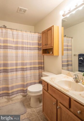 600 Fox Ridge Ln, Lebanon PA 17042-7692 exterior