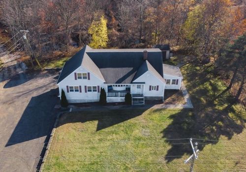 1258 Wolcott Rd, Waterbury, CT 06716-1551
