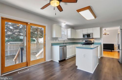 510 Crosswinds Dr, Charles Town WV  25414-3942 exterior