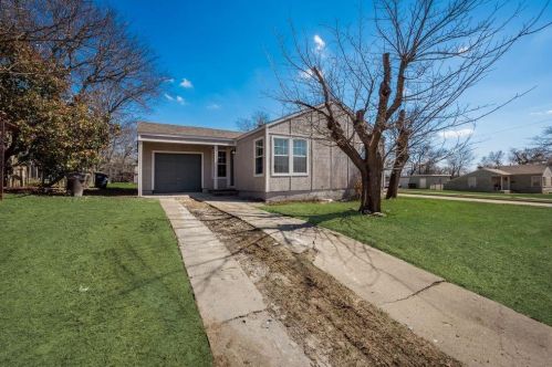 4817 Foard St, Fort Worth, TX 76119-4837