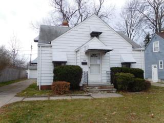 560 Helper Dr, Cleveland OH  44146-2326 exterior