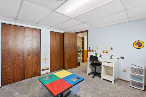 1377 County Road E, Saint Paul MN  55110-5231 exterior