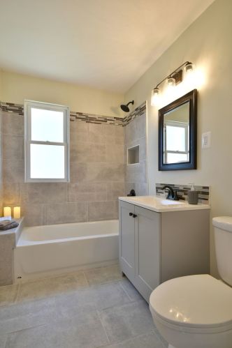 3426 East Ave, Forest View IL  60402-3745 exterior