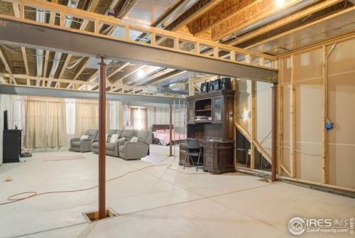 501 56th Ave, Greeley CO  80634-4443 exterior