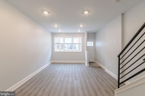 1017 Emily St, Philadelphia PA  19148-2322 exterior